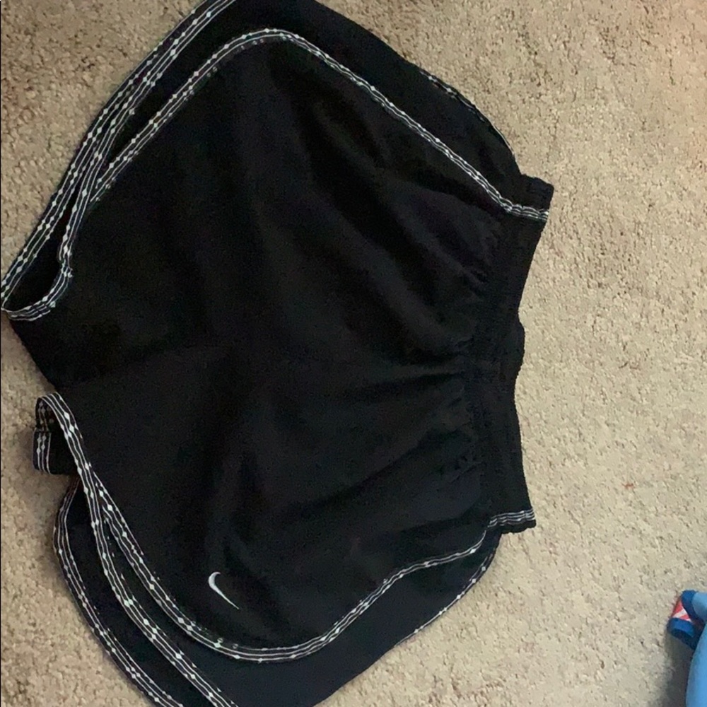 WOMENS NIKE TEMPO SHORTS